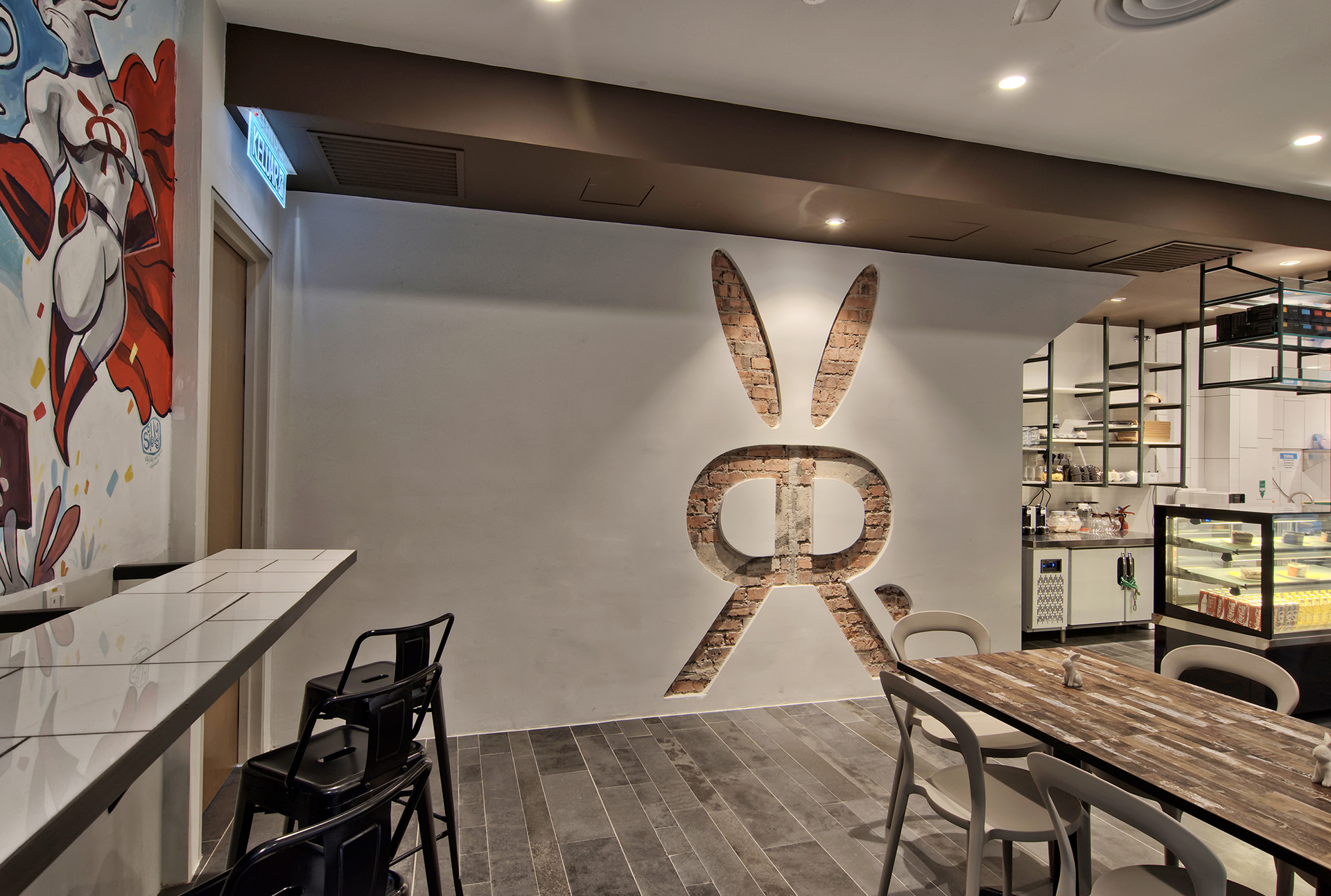 Cafe & Lounge